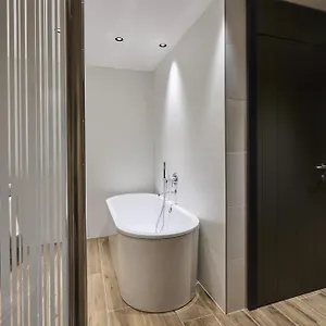 4* Hotel Radisson Blu Hotel, Choruslife